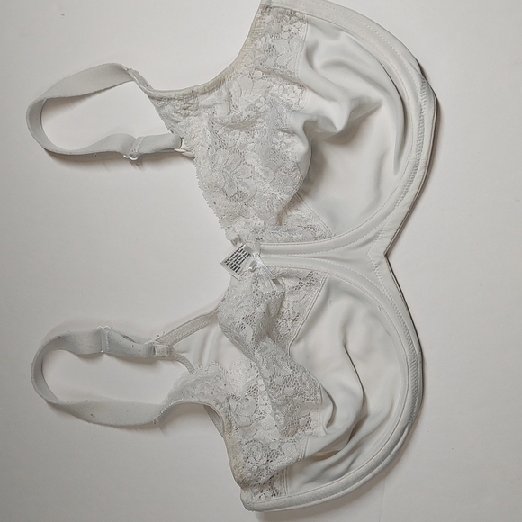 Lilyette Comfort Lace Minimizer White Women’s Bra 40D - Picture 1 of 7